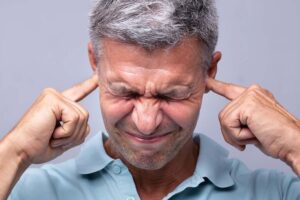 عوارض استفاده از سمعک