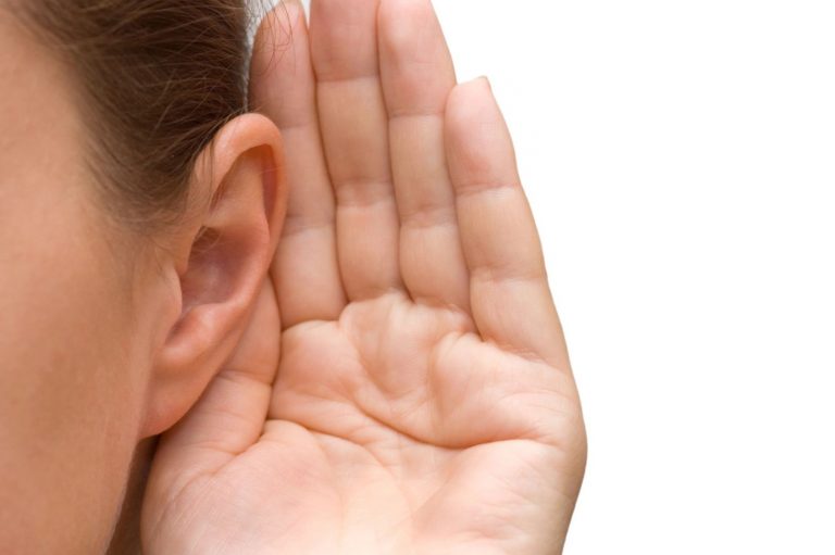 آیا کرونا باعث کم شنوایی و وزوز کردن گوش می‌شود؟