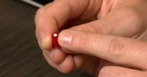 تعویض فیلتر سمعک