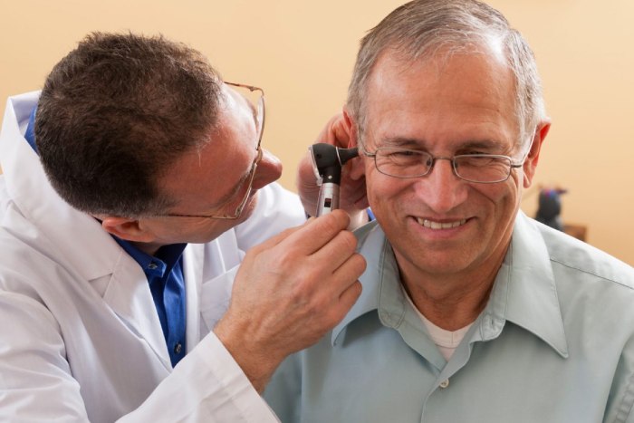 چگونه میتوان عفونت استخوان گوش را تشخیص داد؟